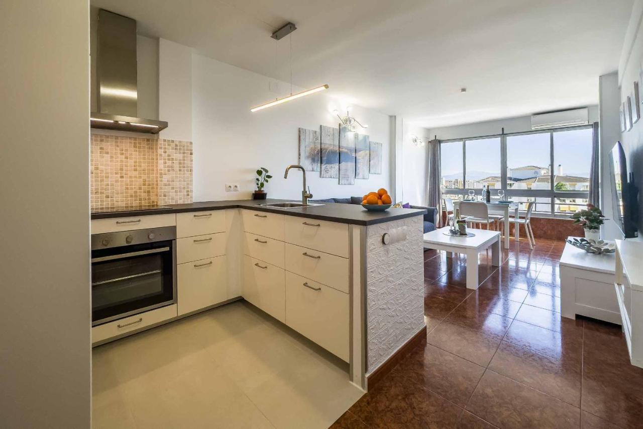 Apartamento Acogedor, Terraza, Piscina Y Mar 贝纳尔马德纳 外观 照片