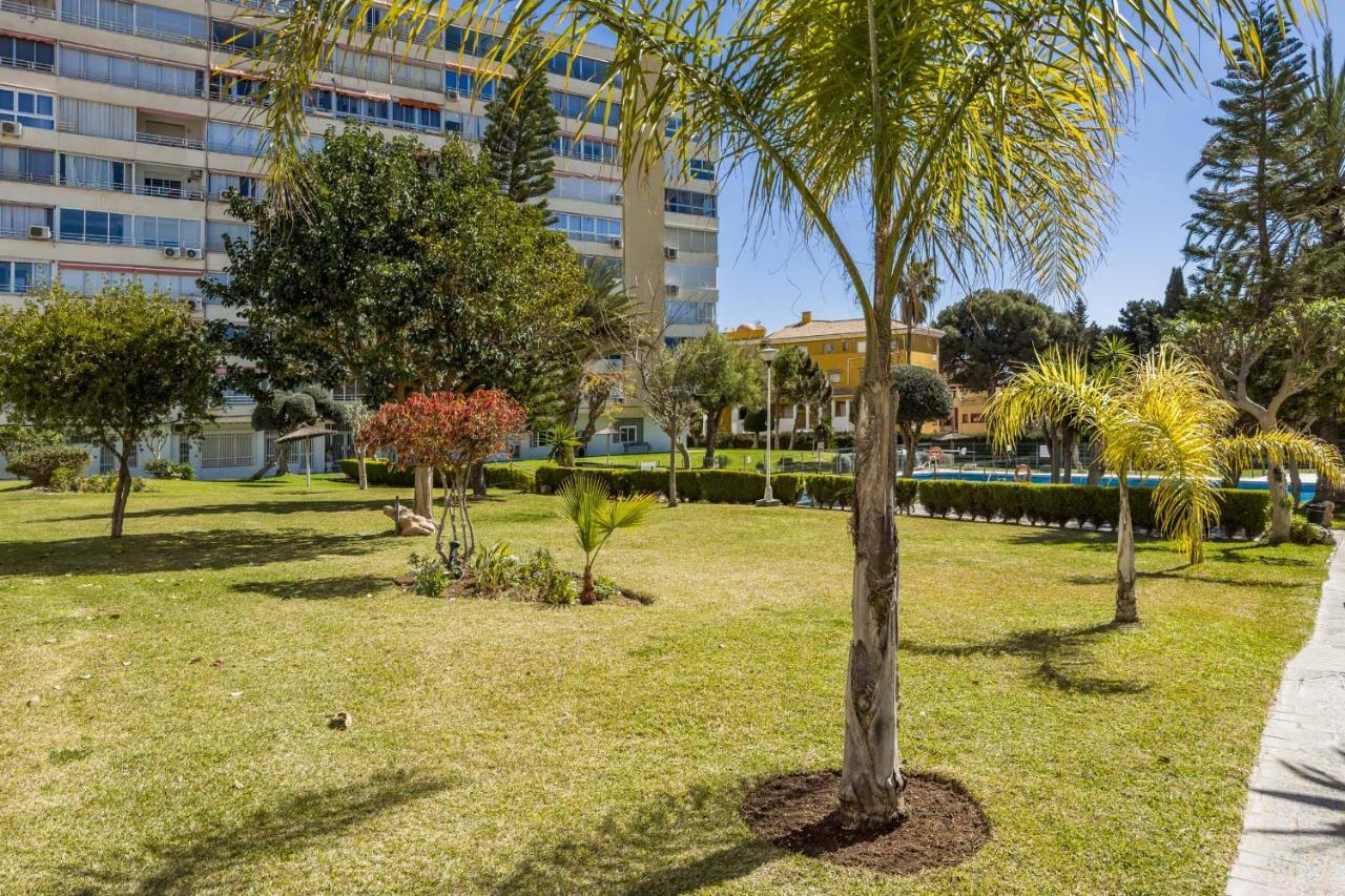 Apartamento Acogedor, Terraza, Piscina Y Mar 贝纳尔马德纳 外观 照片