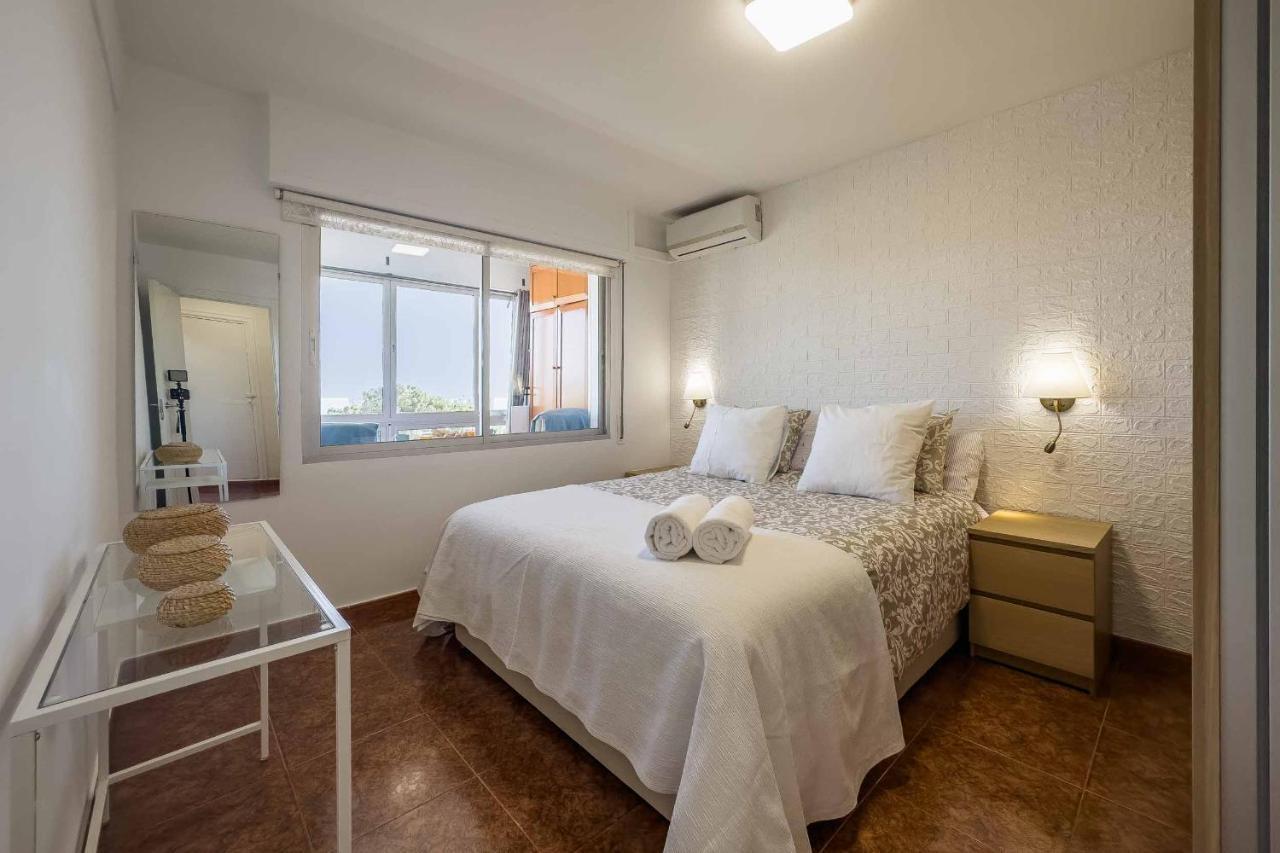 Apartamento Acogedor, Terraza, Piscina Y Mar 贝纳尔马德纳 外观 照片