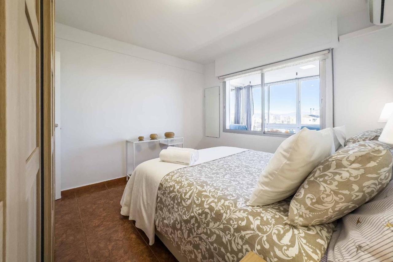 Apartamento Acogedor, Terraza, Piscina Y Mar 贝纳尔马德纳 外观 照片