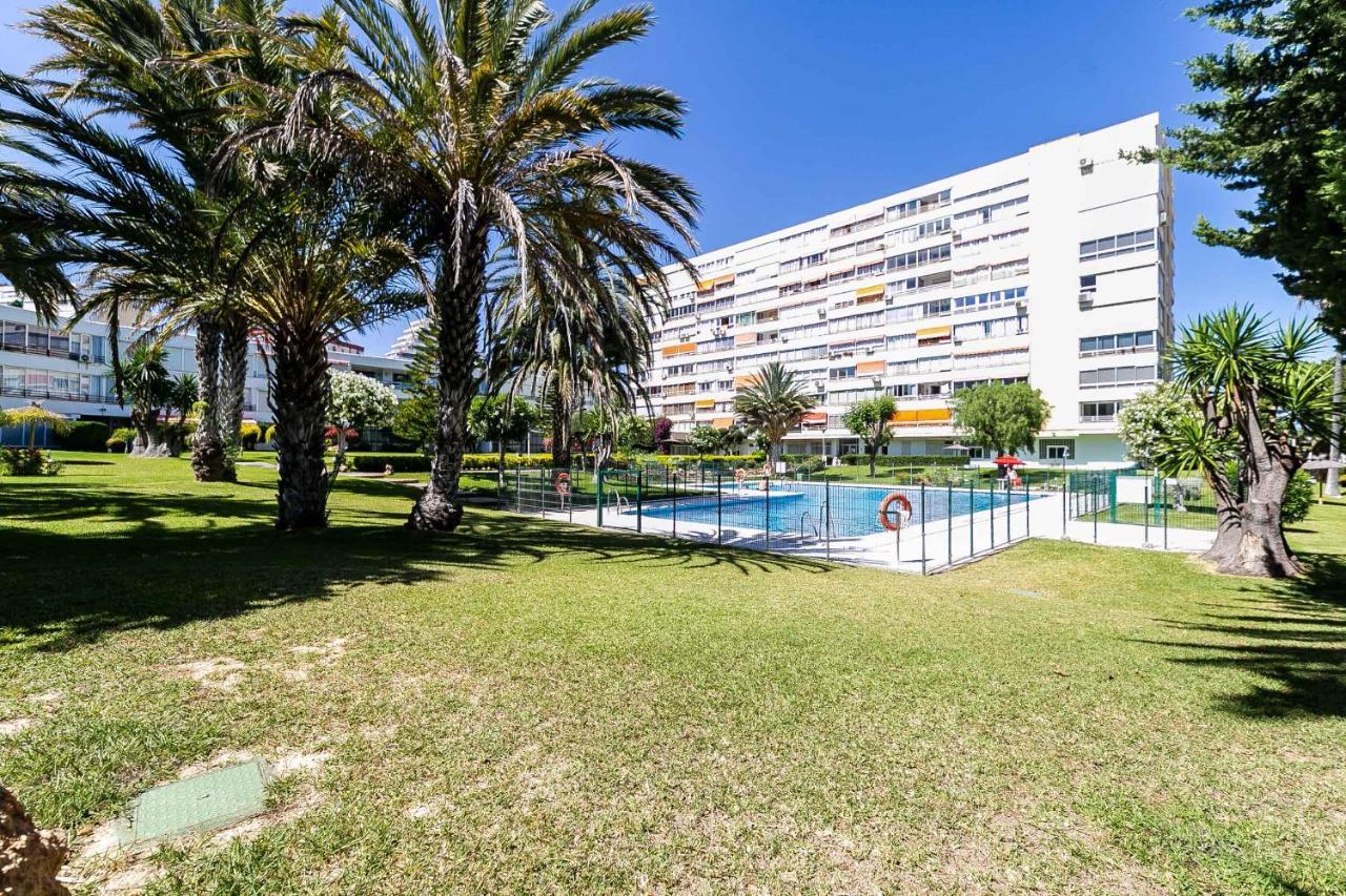 Apartamento Acogedor, Terraza, Piscina Y Mar 贝纳尔马德纳 外观 照片